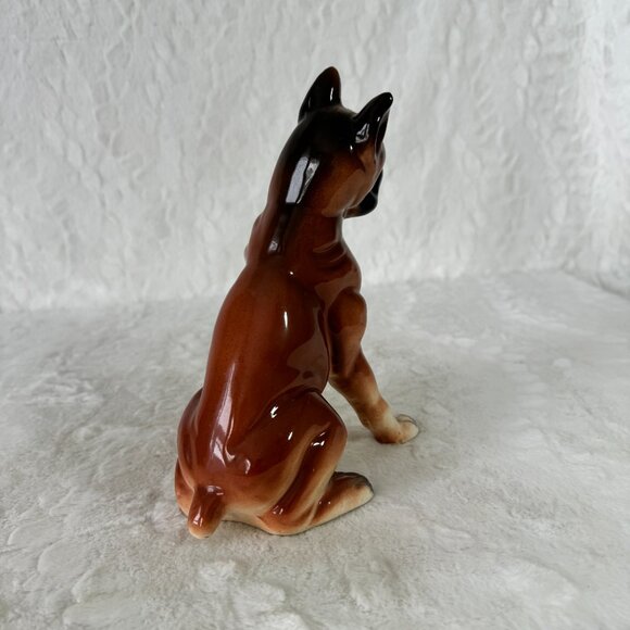Vintage Boxer Dog Figure Ceramic Porcelain Sitting giving side eye glance - Picture 5 of 11